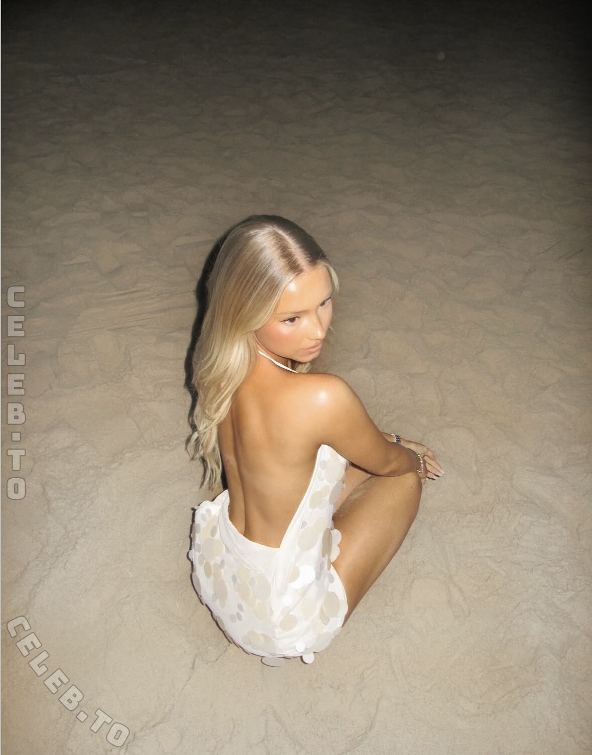 Daisy Herriott nude photo 1