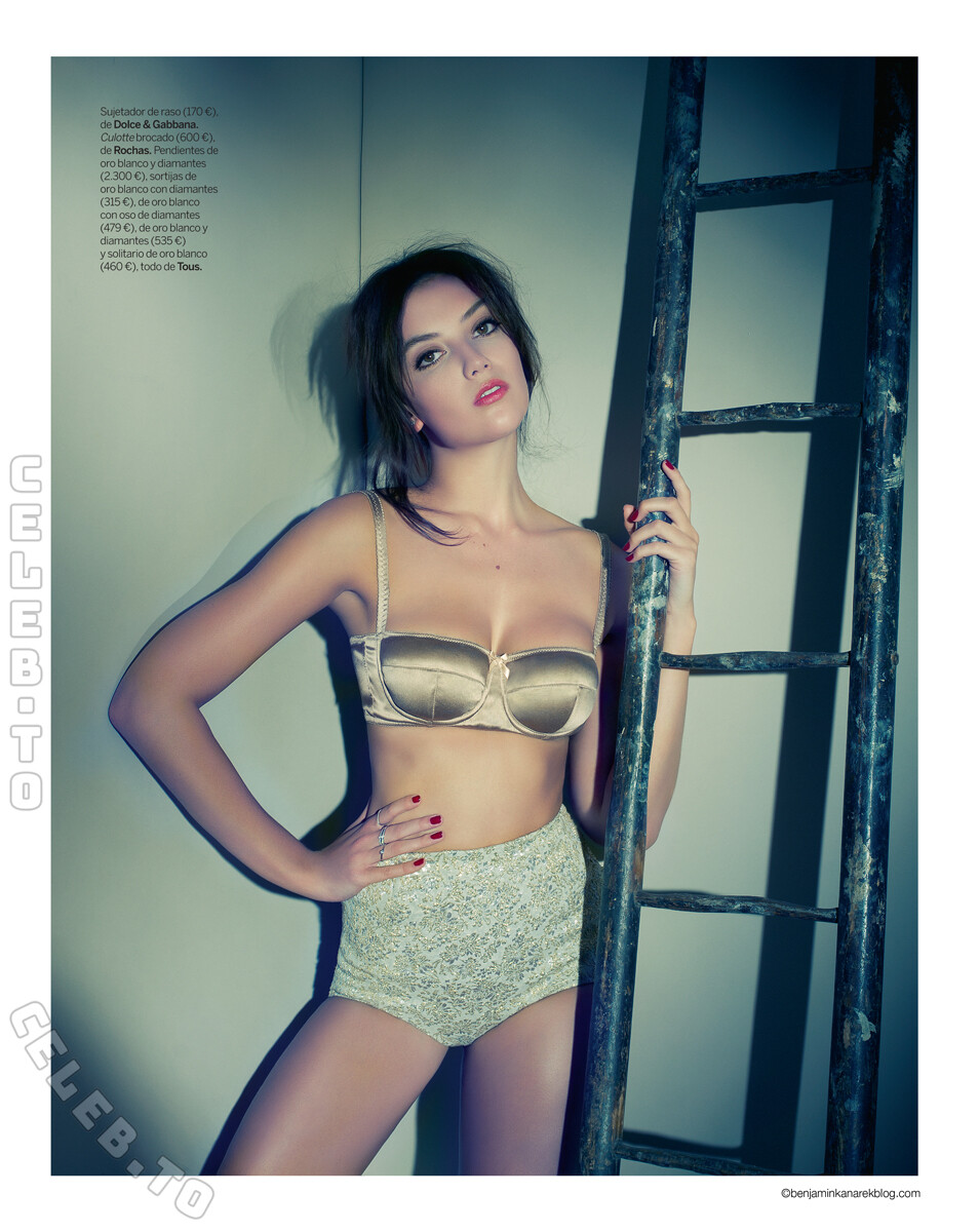 Daisy Lowe nude photo 4