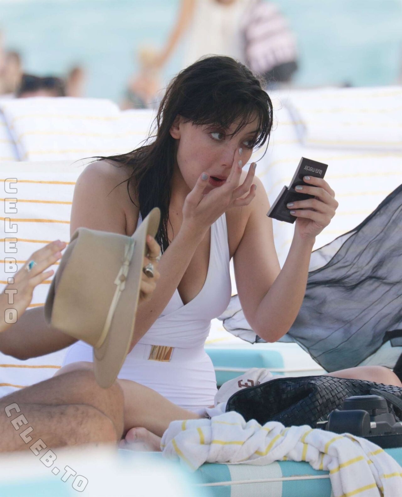 Daisy Lowe nude photo 9