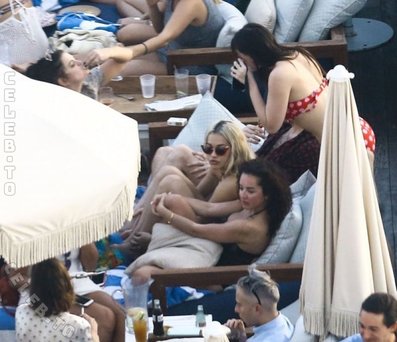 Daisy Lowe nude photo 8