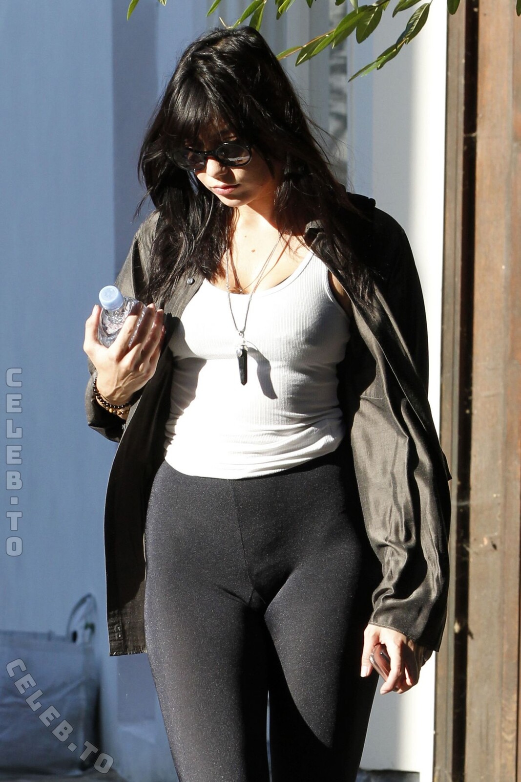 Daisy Lowe nude photo 3