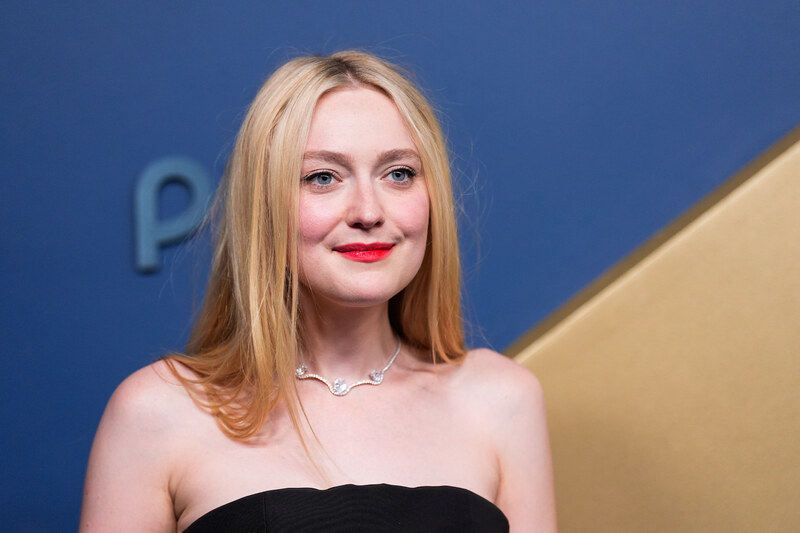Dakota Fanning nude photo 14