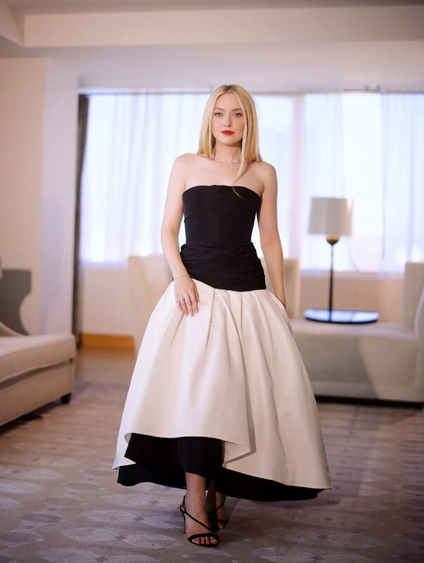 Dakota Fanning nude photo 5