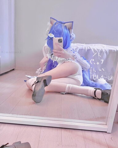 Dal nude photo 8