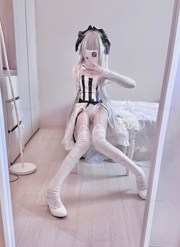 Dal nude photo 2