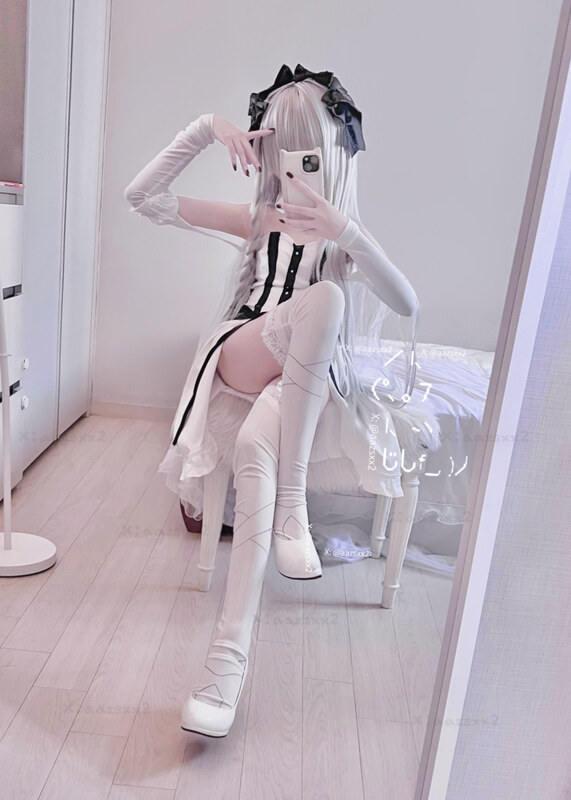Dal nude photo 3