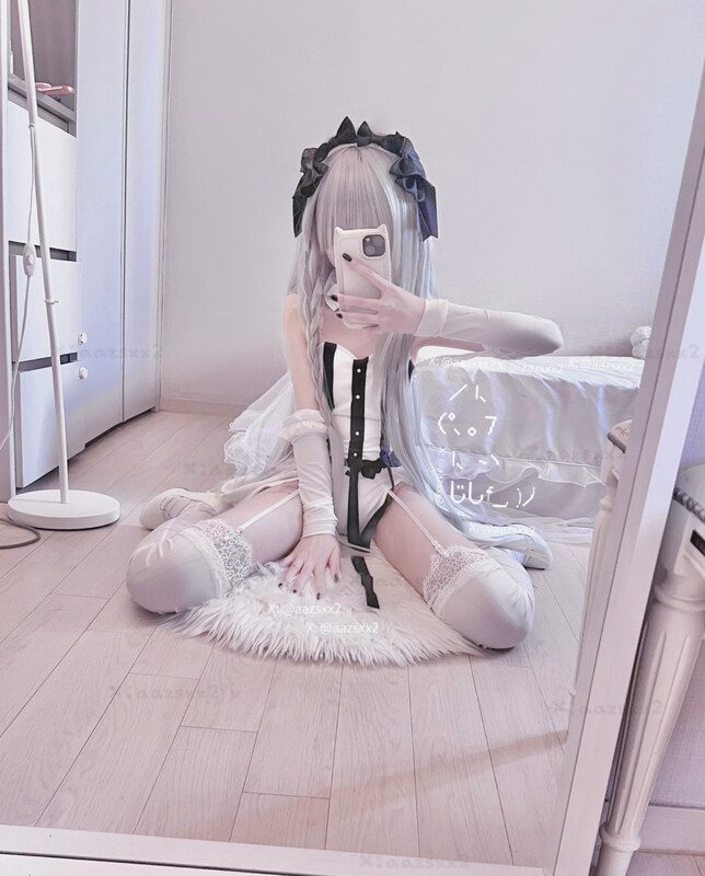 Dal nude photo 4
