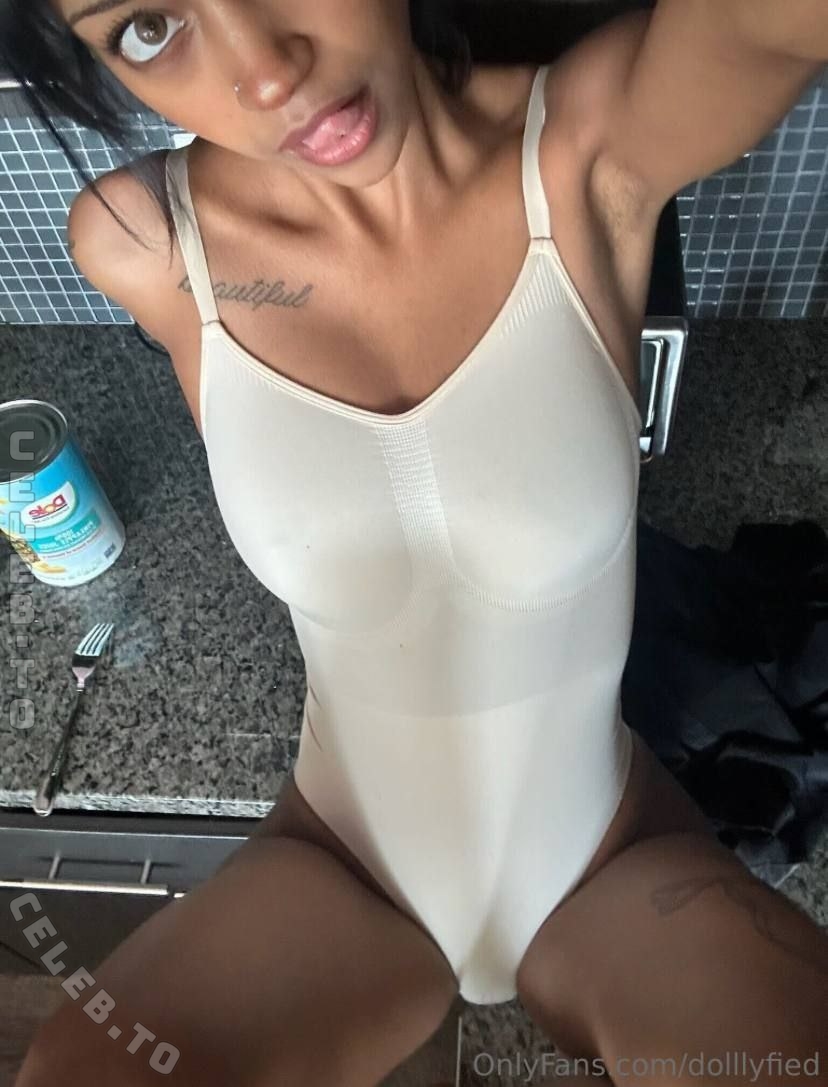 Dalia Dolllyfield nude photo 5