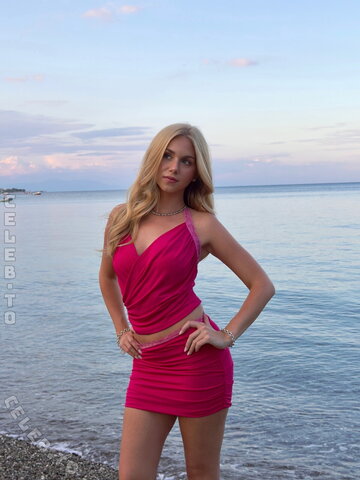 Dalia photo 2