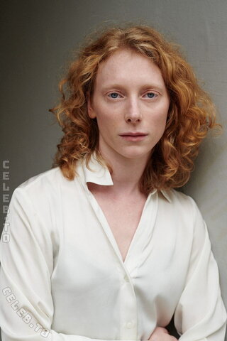 Dana Herfurth nude photo 10