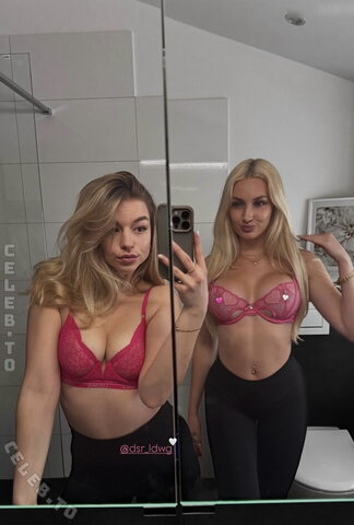 Dana Kufner nude photo 24
