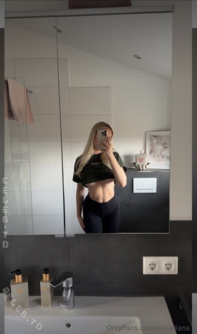 Dana Kufner nude photo 3