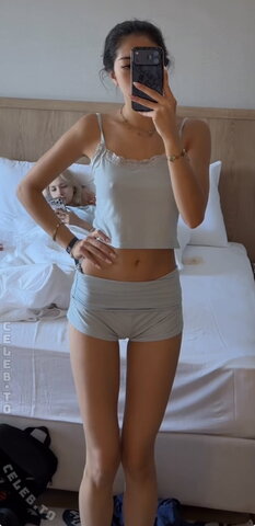 Dani Klieber nude photo 20