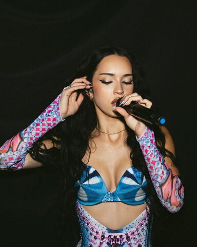 Daniela Avanzini Fresh (2 photos)