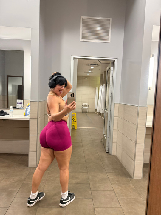 Daniela Garza nude photo 5