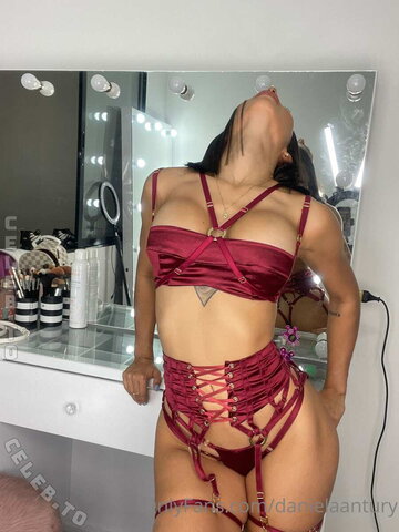 danielaantury nude photo 26