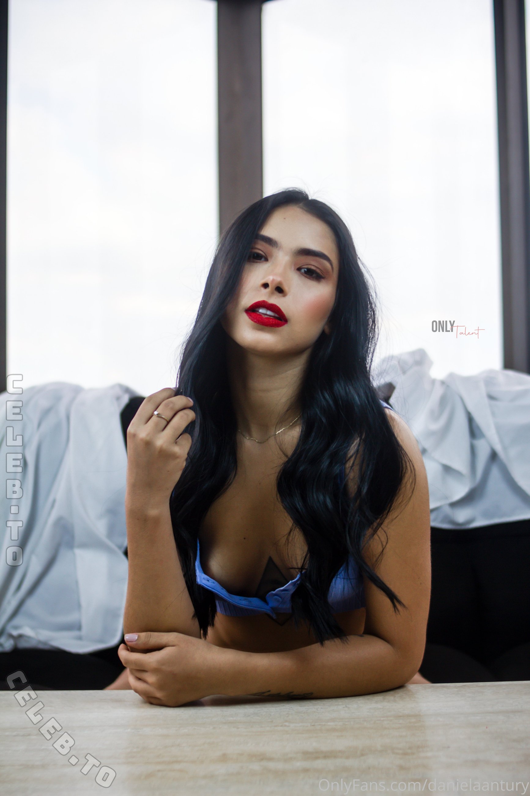 danielaantury nude photo 1