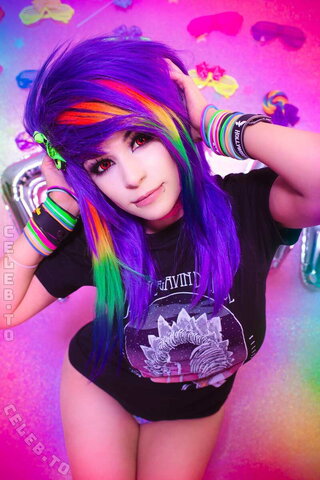 Danielle Beaulieu nude photo 24