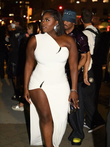 Danielle Brooks nude photo 1
