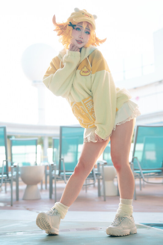 Danisaurz nude photo 11