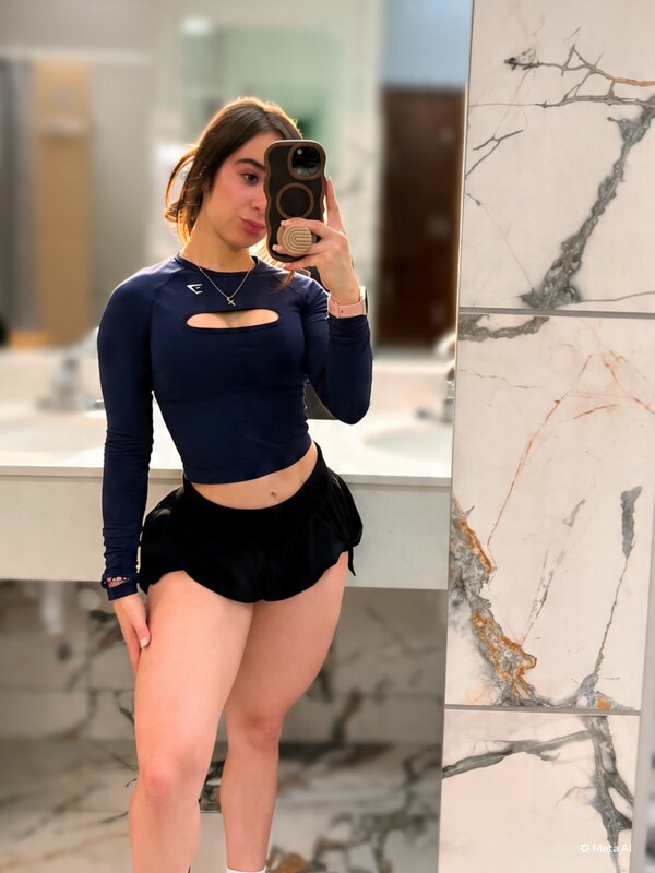 Danya Bernal nude photo 12