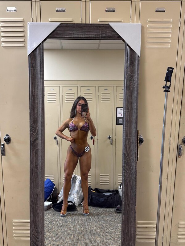 Danya Bernal nude photo 30