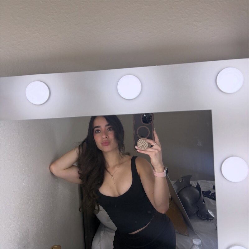 Danya Bernal nude photo 47