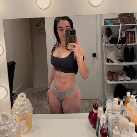 Danya Bernal nude photo 39