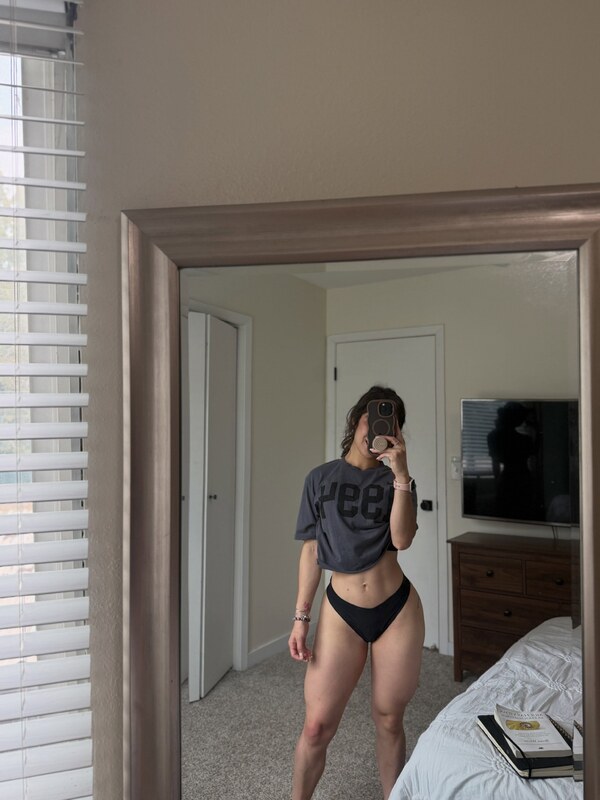Danya Bernal nude photo 30