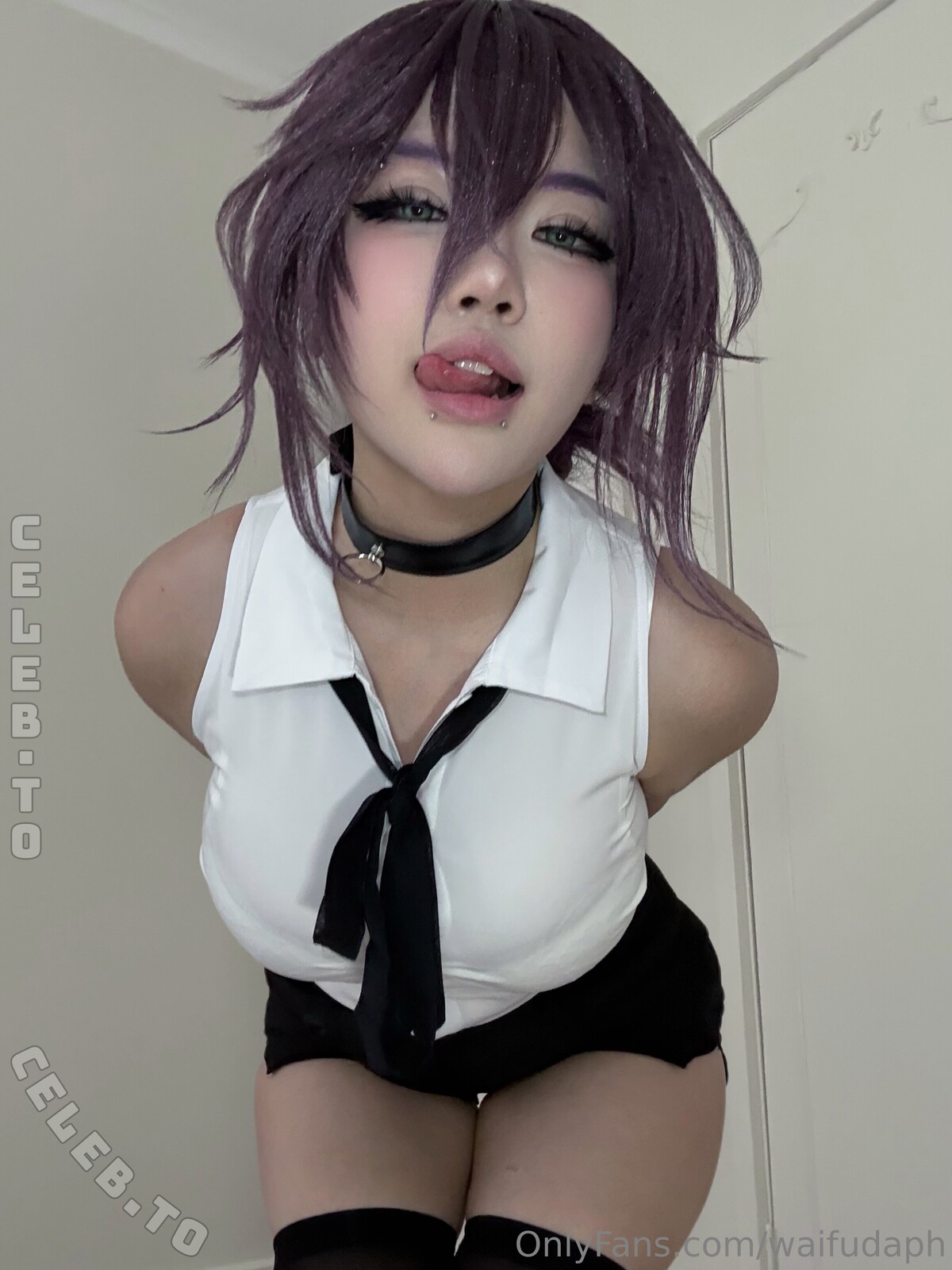 Daphasmr nude photo 7