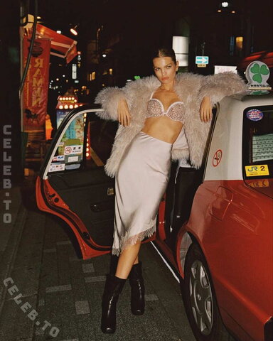 Daphne Groeneveld nude photo 145