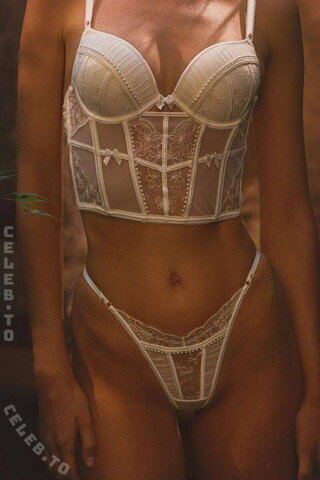 Daphne Groeneveld nude photo 82