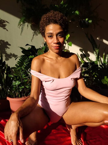 daphneklove nude photo 4