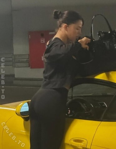 Dara nude photo 33