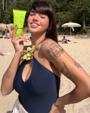 Dara nude photo 24