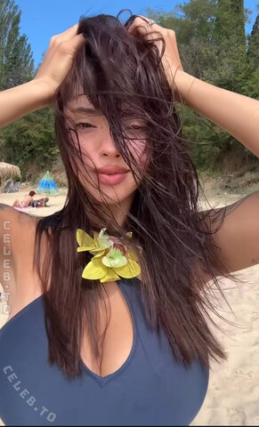 Dara nude photo 22