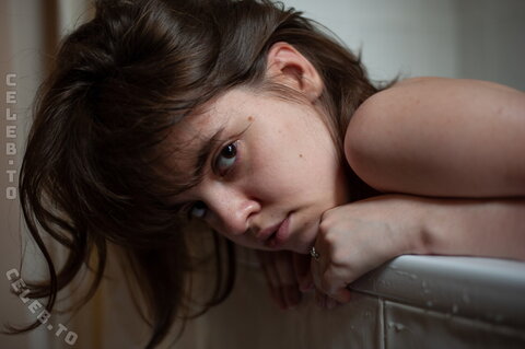 Daria Aref nude photo 8