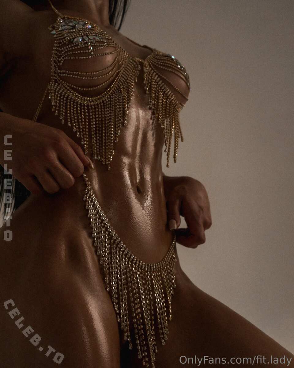 Daria Pluzhnikova nude photo 7