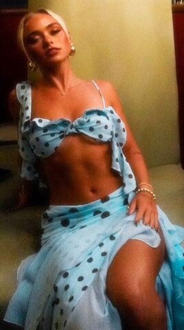 darian rhodes nude photo 3