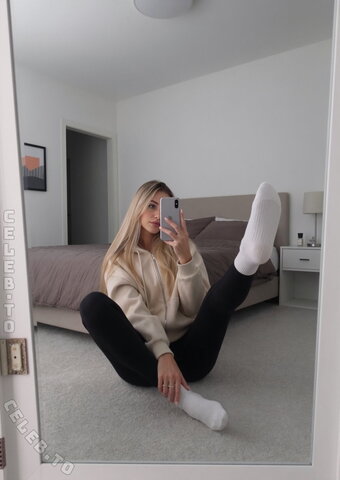 DariaSparkz nude photo 10