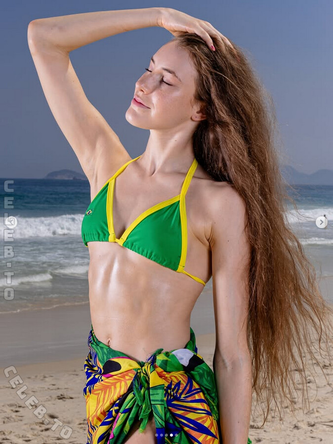 Darja Varfolomeev nude photo 1