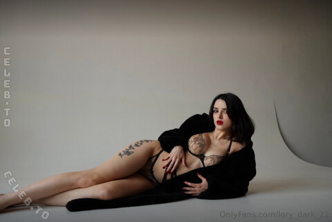 Dark Lory nude photo 17