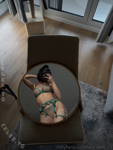 Dark Lory nude photo 14