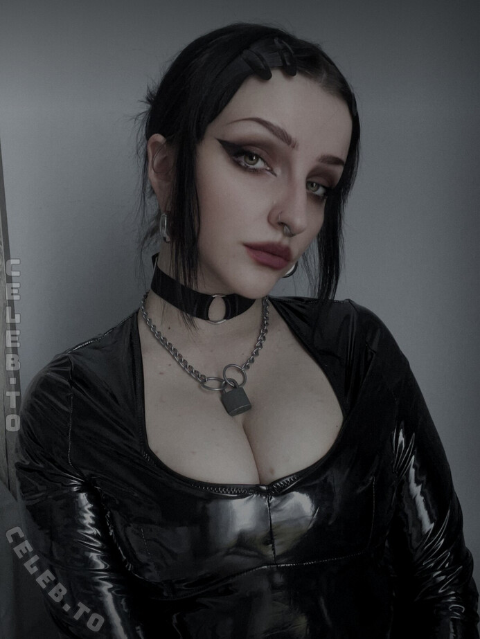 darkhoromi nude photo 14