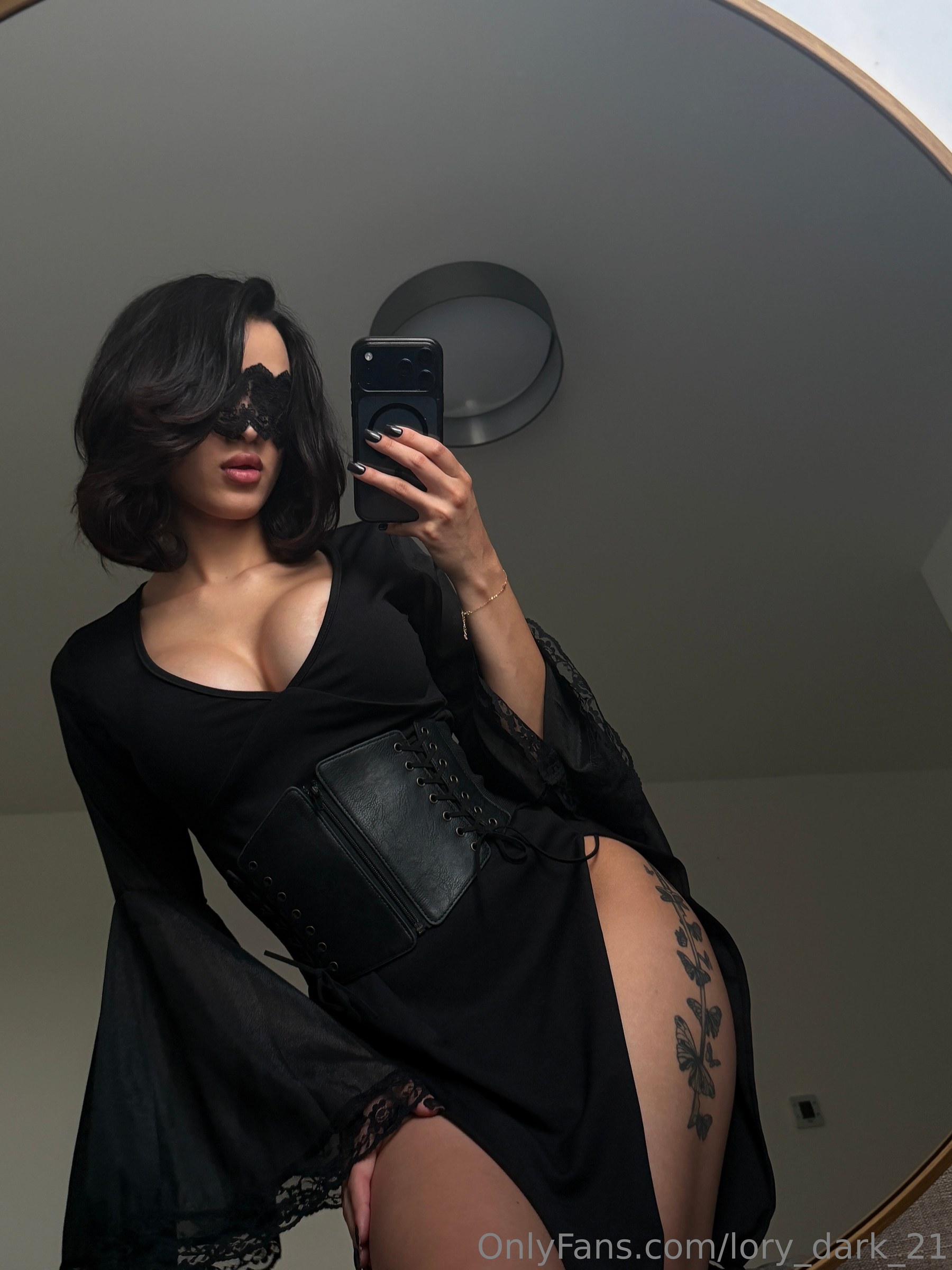 Darklory nude photo 4