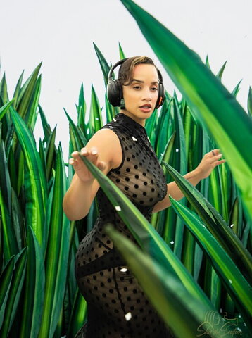 Dascha Polanco Hot (9 photos)