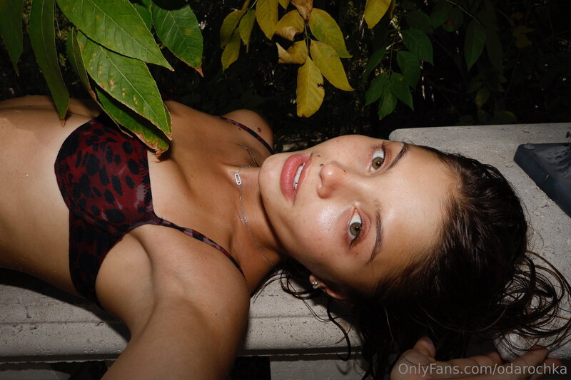 Dasha Komarova nude photo 10