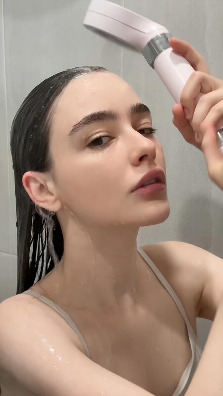 Dasha Taran nude photo 1