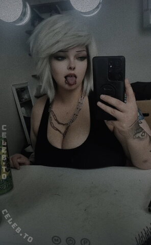 Dashxhollow nude photo 14