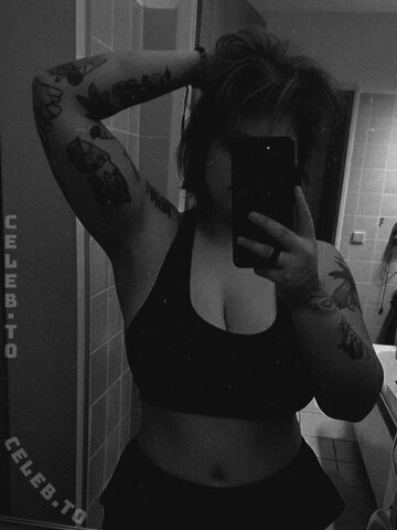 Dashxhollow nude photo 16